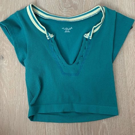 Urban Outfitters Go for Gold Top in Teal Urban Outfitters Preppy Top, Urban Go For Gold Top, Urban Outfitters Seamless Top, Urban Outfitters Top Outfit, Urban Outfitters T Shirt, Urban Outfitters Go For Gold Top, Urban Outfitters Outfit Ideas, Urban Outfitters Aesthetic, Go For Gold Seamless Top