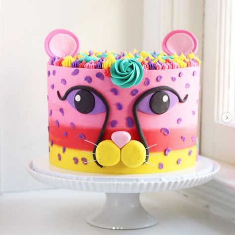 Cheetah Birthday Cakes, Cheetah Birthday Party, Cheetah Cakes, Cheetah Party, Cheetah Birthday, 6th Birthday Cakes, Buttercream Fondant, Wild Birthday Party, Girls Birthday Party Themes