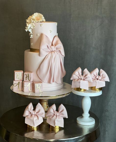 Cake Table Ideas, Bow Baby Shower Cake, Pink Cake With Bows, Pink Bow 1st Birthday, Pink Bow Cake Design, Fondant Bow Cake, Pink Bow Baby Shower Cake, Pink Vintage Cake With Bows, Fancy Baby Shower