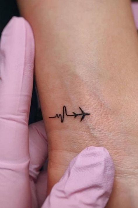 Tato Minimal, Heartbeat Tattoo, Airplane Tattoos, Tato Henna, Hand Tattoos For Girls, Petite Tattoos, Bff Tattoos, Small Hand Tattoos, Cute Tattoos For Women