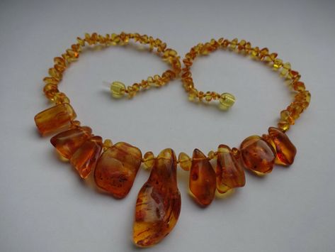 Druid Jewelry, Fantasy Core, African Inspired Jewelry, Oc Board, Amber Bead Necklace, Artisan Jewelry Necklaces, Earthy Jewelry, Honey Color, Baltic Amber Jewelry