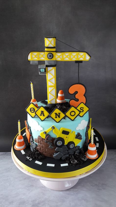 Construction site cake with a big crane for little Thanos' 3rd birthday party. Construction Site Cake, Cake For Boys Birthday, Construction Birthday Party Cakes, Construction Theme Cake, Construction Birthday Cake, Toddler Birthday Cakes, Digger Birthday, Truck Birthday Cakes, Baby Boy Birthday Cake