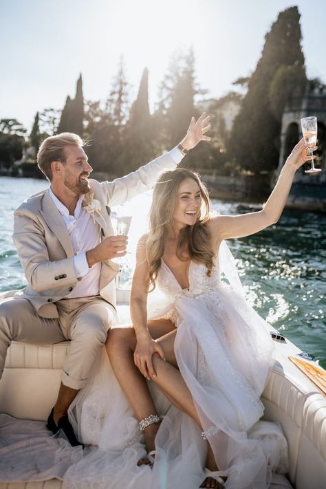 Lake Garda Wedding, Brescia Italy, Rome Photo, Garda Lake, Yacht Wedding, Boat Wedding, Wedding Portrait Poses, Wedding Renewal Vows, Marriage Photos