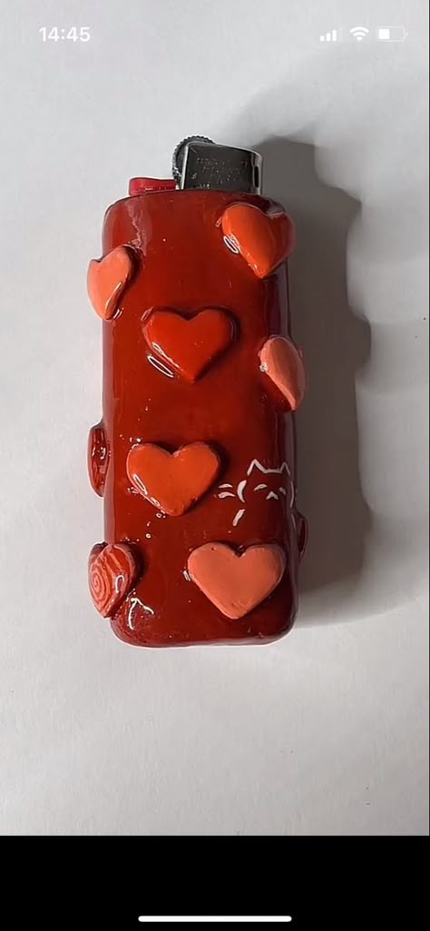 Clay Ciggerate, Ceramic Lighter Holder, Clay Lighter Case Tutorial, Lighter Clay Ideas, Lighter Clay Art, Ceramic Lighter Case, Air Dry Clay Valentines Projects, Clay Lighter Case Ideas, Lighter Holder Clay