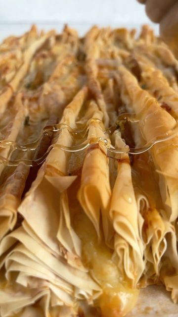 Brie Dessert, Phyllo Dough, Sweet Treat, Quick Recipes, Brie, Easy Steps, The Recipe, Picture Perfect, Apples