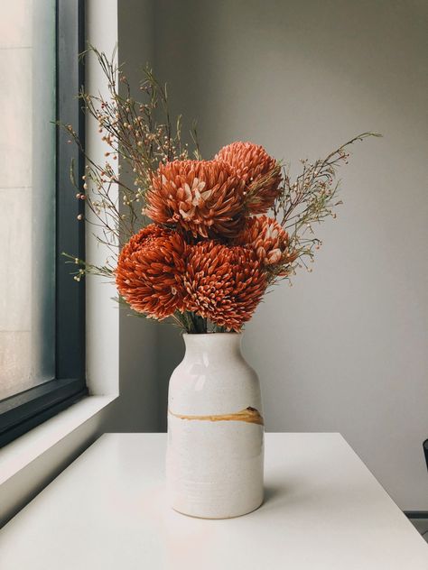 Hall Accessories, Big Bouquet, Fall Deco, Fresh Orange, 80th Birthday Party, Fall Table Decor, Bouquet Arrangements, Ceramics Projects, Dried Flower Bouquet