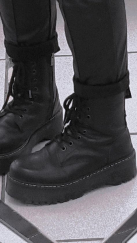 Emo Shoes, Goth Male, Alt Shoes, Alt Boy, Alt Clothing, Goth Shoes, Punk Boots, Emo Goth, Emo Boys