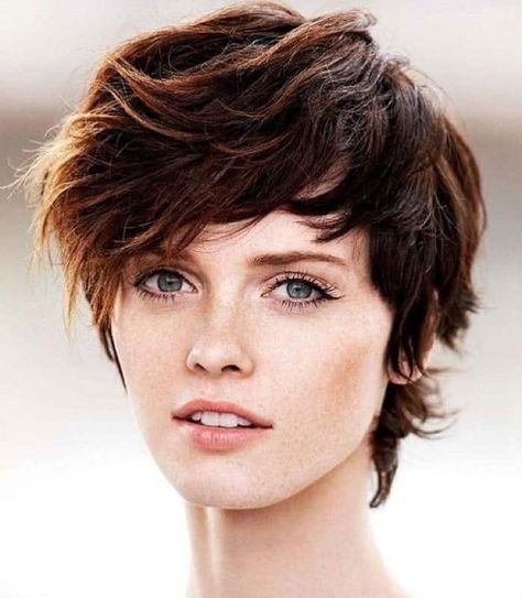 30 Dandy Shag Hairstyles for Women with Thick Hair Short Brown Haircuts, Short Hairstyles 2015, Haircut Images, Tiffani Thiessen, Short Shag Haircuts, Shaggy Short Hair, Short Brown Hair, Shag Hairstyles, Trendy Haircuts