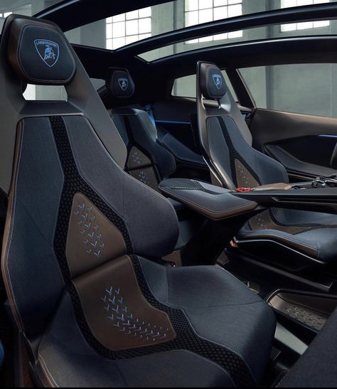 Mustang Car Aesthetic, Lamborghini Interior, 2022 Ford Mustang, 2024 Ford Mustang, Lamborghini Concept, Cool Truck Accessories, Trunk Ideas, Car Decorations Interior, Car Seat Poncho