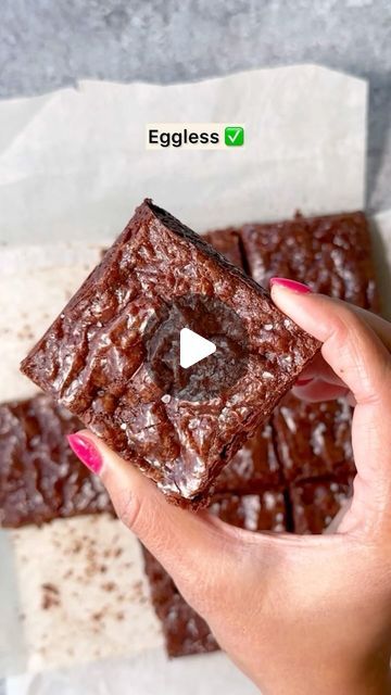 Khushboo sharing practical recipes! on Instagram: "The only eggless brownie recipe you need!! Full recipe details is on my blog as https://carveyourcraving.com/eggless-fudgy-cocoa-brownies-simple-vegan-brownies/ Clickable link is in my main profile description. Or simply google brownie recipe by carve your craving 🙌🏻 Would you try it?" Eggless Fudge Brownie Recipe, Easy Eggless Brownie Recipe, Crinkle Top Brownies, Eggless Brownies, Eggless Brownie Recipe, Compound Chocolate, Butterscotch Brownies, Fudge Brownie Recipe, Eggless Cakes