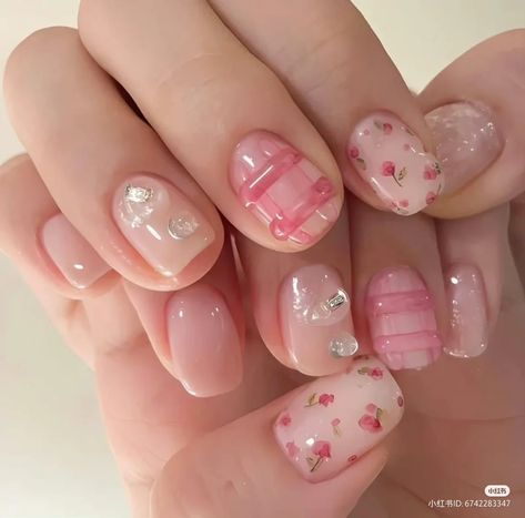 Opal Nails, Fake Nails Designs, Korean Nails, Pretty Gel Nails, Really Cute Nails, Dream Nails, Nail Paint, Chic Nails, Valentines Nails