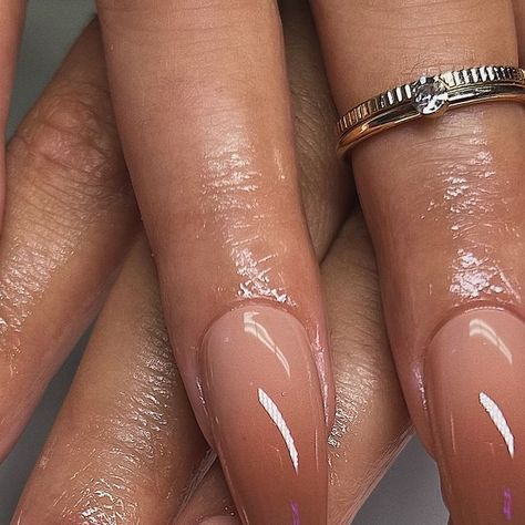 Dark To Light Ombre Nails, Gold Airbrush Nails, Ombre Nails Brown, Ombre Brown Nails, Ombre Nude Nails, Dark Ombre Nails, Ombré Gel Nails, Brown Ombre Nails, Dark To Light Ombre