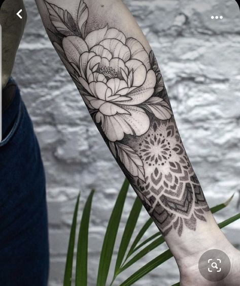 Mandala Tattoo Forearm, Tattoo Forearm Sleeve, Dotted Tattoo, Tattoo Brazo Mujer, Forearm Mandala Tattoo, Stippling Tattoo, Mandela Tattoo, Tattoo Sleeve Filler, Floral Mandala Tattoo