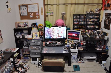 Otaku Room, Tumblr Rooms, Messy Room, Anime Room, Computer Room, Princess House, Pretty Room, Room Makeover Bedroom, Vintage Electronics