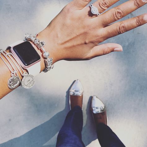 Pandora, Neil Lane, Apple Watch, Alex and Ani Bracelets Apple Watch, Style Apple Watch, Apple Watch Bands Rose Gold, Apple Watch Bands Fashion, Apple Watch Fashion, Apple Watch Stand, Rose Gold Apple Watch, Neil Lane, Apple Watch Iphone