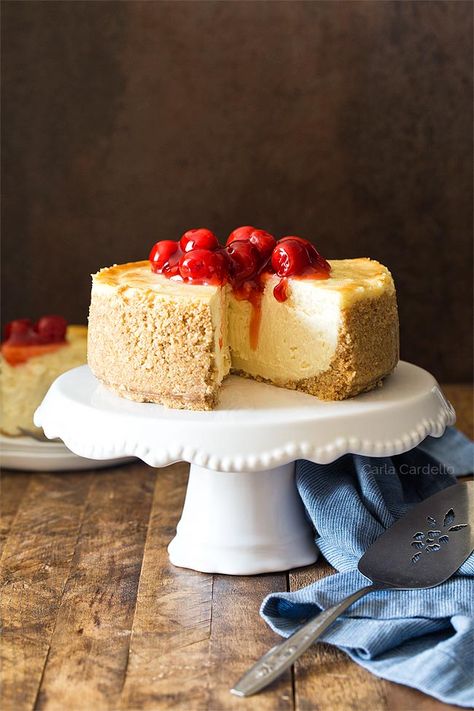 6 Inch Cheesecake Recipe - Homemade In The Kitchen 6 Inch Cheesecake, Small Cheesecake Recipe, 6 Inch Cheesecake Recipe, Cheesecake For Two, 6 Inch Cakes, Small Cheesecake, Small Cheesecakes, Small Batch Desserts, 6 Inch Cake