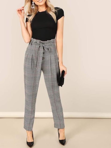 Paperbag Pants Outfit, Women Work Outfits, Paperbag Pants, Summer Work Outfits, Plaid Pants, Work Outfits Women, Type Of Pants, Basic Outfits, Business Attire