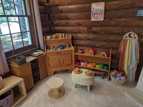 Waldorf Bedroom, Waldorf Home, Waldorf Playroom, Rachel House, Waldorf Kids, Morning Garden, Reggio Classroom, Colorful Playroom, Montessori Playroom