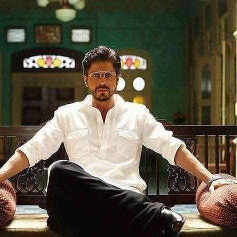 25/1/18 1 year for Raees Raees Srk, Shahrukh Khan Raees, Independence Day Hd Wallpaper, Miya Bhai, Pakistani Makeup Looks, Pathani Suit, Shah Rukh Khan Movies, Srk Movies, Engineering Memes