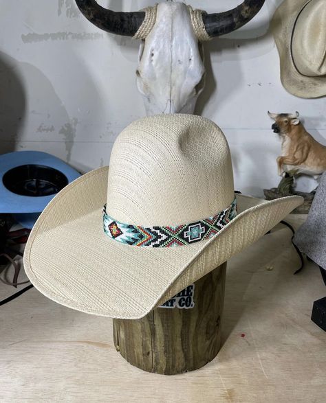 Cowboy Hat Styles, Country Fits, Casual Country Outfits, Country Hats, Dope Hats, Hat Aesthetic, Cowgirl Accessories, Country Style Outfits, Cute Country Outfits