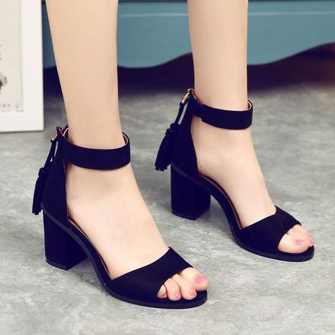 Heel Sandals Outfit, Hak Tinggi, Ankle Strap Chunky Heels, Heels Outfits, Toe Post Sandals, Womens Summer Shoes, Sandal Heels, Girly Shoes, 2017 Summer