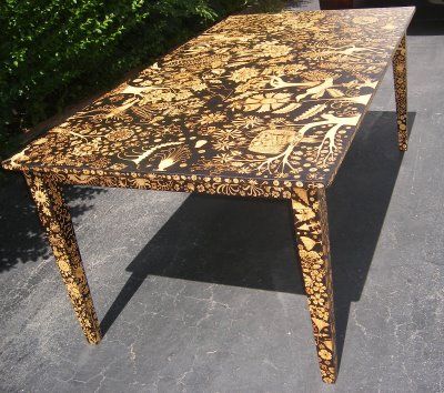 Burned Furniture: Table. Click through for more examples. Beautiful and intricate designs. Beginner Wood Burning, Boho Eclectic Decor, Custom Dining Tables, Wood Burning Crafts, Wood Burning Art, Wooden Table, Eclectic Decor, Pyrography, Wood Burning