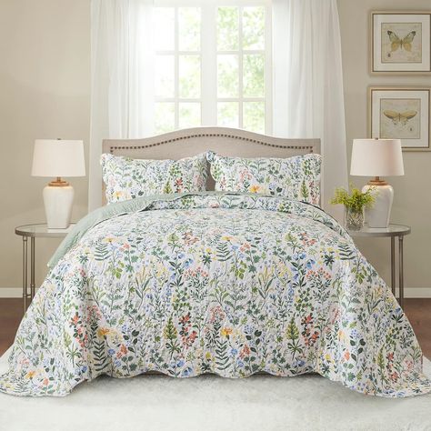 King Quilt Bedding, Oversized Quilt, Retro Bed, Bohemian Bedspread, Floral Duvet, Lightweight Quilt, Floral Quilt, Bed Sets, Coverlet Set