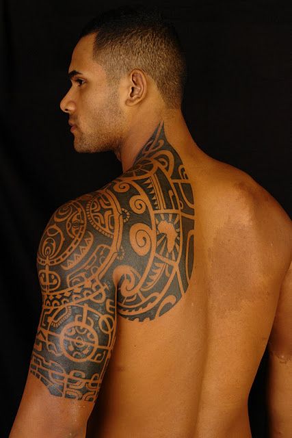 the rock, dwayne johnson by bambin0 on DeviantArt The Rock Tattoo, Stammestattoo Designs, Tato Maori, Marquesan Tattoos, Maori Tattoo Designs, Mens Shoulder Tattoo, Samoan Tattoo, Half Sleeve Tattoos For Guys, Hawaiian Tattoo