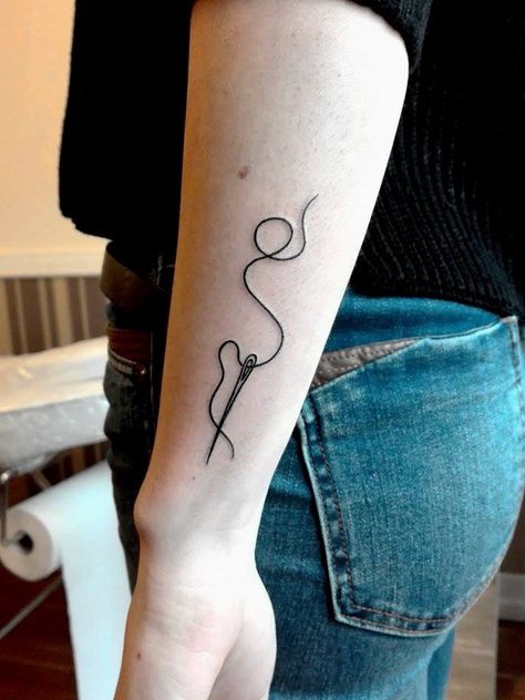 My new tattoo. Passion ^.^ Tattoo Ideas For Fashion Designer, Sewing Inspired Tattoos, Small Sewing Tattoos, Tattoo Sewing Machine, Seamstress Tattoo Ideas, Sewing Machine Tattoo Ideas, Crafting Tattoo Ideas, Tailor Tattoo Ideas, Passionate Tattoos