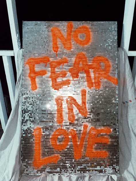 Disco Canvas, Apartment Art, Spray Paint Art, Power Of Love, The Power Of Love, No Fear, Diy Art Painting, Art Watercolor, Diy Wall Art