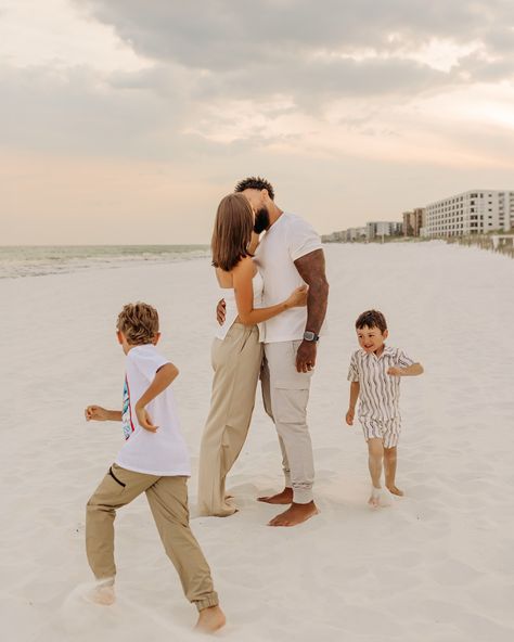 mom + dad moments 🫶🏻 . . . #kristenevansphotography#30aphotographer #destinflphotographer #pcbphotographer #30aphotography #destinphotography #pcbphotography #santarosabeachphotography #santarosabeachphotographer #30afamilyphotographer #familybeachphotography #beachphotography #familyphotographer #couplesphotographer Candid Beach Pictures, Family Beach Pictures Poses, Family Beach Photoshoot, Gender Reveal Pictures, 2024 Beach, Engagement Pictures Beach, Photoshoot Family, Family Beach Pictures, Family Christmas Pictures