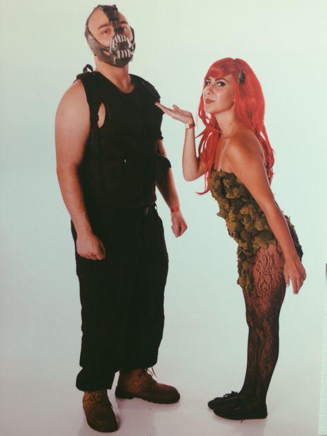 Poison Ivy and Bane Cosplay @ Fan Expo Canada #Posionivy #bane #cosplay #expo Poison Ivy And Bane, Bane Cosplay, Batman Cosplay, Character Design Ideas, Poison Ivy, Couples Costumes, Ivy, Game Of Thrones Characters, Slip Dress