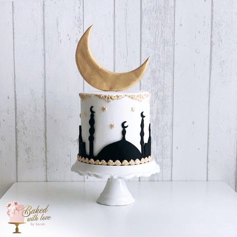 Hajj Cakes Ideas, Islamic Cake Ideas, Eid Mubarak Cake Ideas, Ramadan Cake Ideas, Ramadan Cake Design, Hajj Cake, Ramadan Cakes, Simple Fondant Cake, Ramadan Cake