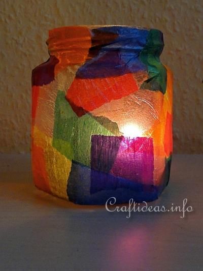 Get inspired to create beautiful pieces with paper and our step-by-step guide. Easy Holidays Crafts, Christmas Crafts For Toddlers, Christmas Craft Projects, Clear Glue, Holiday Crafts For Kids, Light Crafts, Tea Candles, Jar Diy, Childrens Christmas