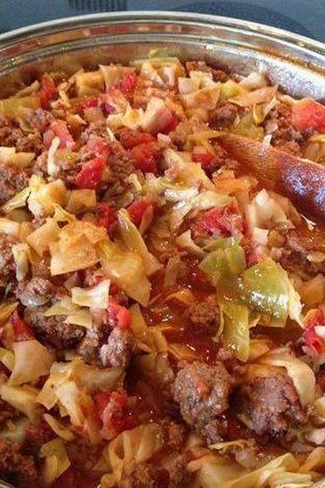 Un-Stuffed Cabbage Rolls Unstuffed Cabbage Rolls, Cabbage Roll Casserole, Unstuffed Cabbage, Cabbage Rolls Recipe, Cabbage Rolls, Think Food, Cabbage Recipes, Fruit Smoothies, One Pot Meals