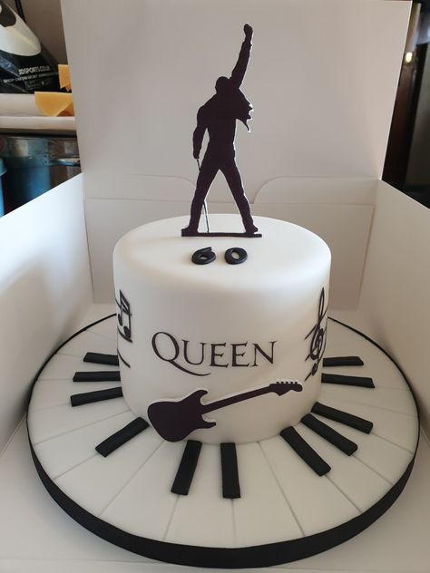 Freddie mercury/queen cake Freddie Mercury Cake Birthday, Freddie Mercury Themed Birthday Party, Freddie Mercury Themed Party, Queen Band Birthday Cake, Cake Queen Birthday, Queen Band Themed Birthday Party, Queen Band Party Theme, Queen Band Cake, Freddie Mercury Cake