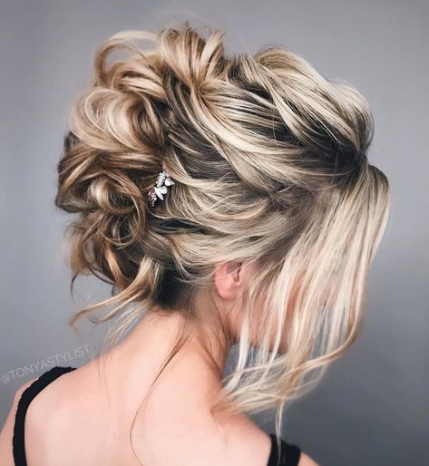 Messy Updo for Mid-Length Hair Mohawk Updo, Prom Hairstyles Updos, Twisted Hair, Prom Hair Updo, Teased Hair, Messy Updo, Braids Hairstyles Pictures, Up Dos For Medium Hair, Updos For Medium Length Hair