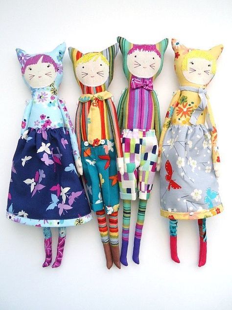 Mod Flowers, Fabric Art Doll, Doll Faces, Spirit Dolls, Fabric Toys, Cat Doll, Cloth Dolls, Sewing Dolls, Handmade Dolls