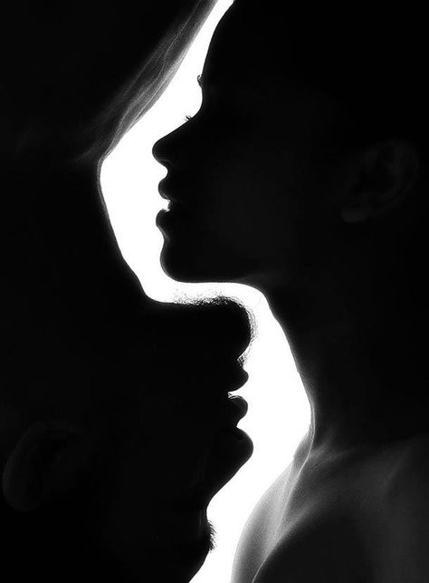 “a Legal kiss is never as good as a Stolen one.” ― G. M. V. Photos Black And White, Image Couple, Foto Tips, Foto Art, Black White Photos, Portrait Inspiration, 인물 사진, Yin Yang, Light And Shadow