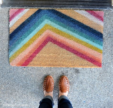 A fun DIY welcome mat using a colorful spray paint 4h Ideas, Welcome Stencil, Modern Doormats, Diy Pineapple, Door Mat Diy, How To Make Stencils, Front Door Mats, Rainbow Theme, 15 Diy