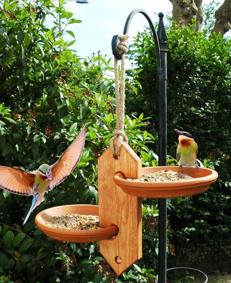 Bird Feeder Station Ideas, Bird Feeders For Kids To Make, Bird Feeder Station, Bird Feeder Stands, Unique Bird Feeders, Backyard Birds Sanctuary, Backyard Birds Feeders, Wood Bird Feeder, Bird Feeder Craft