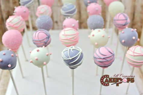 Simple purple, white, and pink deco cake pops💜💖 Pink Purple And White Cake, Pink And Purple Cake Pops, Roblox Cakepops, Roblox Cake Pops, Purple Cake Pops, Roblox Birthday Cake, Roblox Theme, Pink Cake Pops, Deco Cake