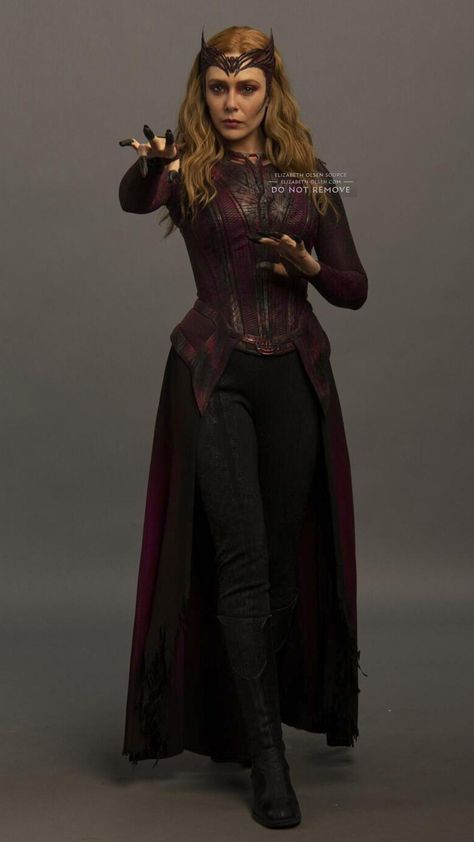 Scarlet Witch Dress To Impress, Wanda Vision Costume, Scarlett Witch Costume, Wanda Maximoff Outfit, Scarlet Witch Concept Art, Scarlet Witch Outfit, Scarlet Witch Multiverse Of Madness, Scarlet Witch Doctor Strange, Scarlet Witch Halloween