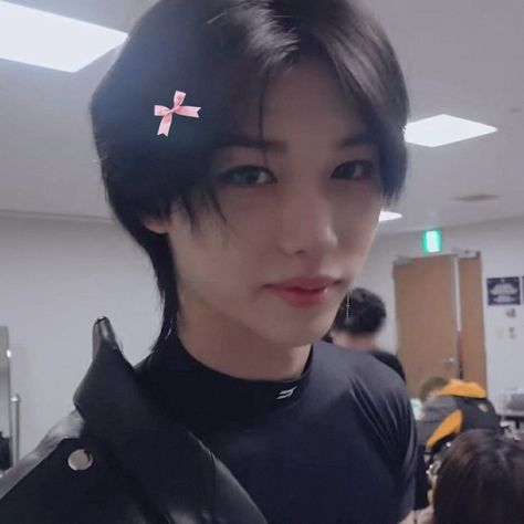 𝒔𝒕𝒓𝒂𝒚 𝒌𝒊𝒅𝒔 Felix Cute Pictures, Felix Messy Hair, Baby Stray Kids, Felix Stray Kids Pfp, Cute Felix Pics, Felix Pretty, Felix Soft Icons, Felix Predebut, Felix Stray Kids Cute