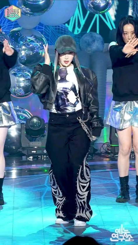 Giselle Aespa Outfit, Aespa Outfit, Aespa Concert, Kpop Concert Outfit, Kpop Concert, Aespa Giselle, Giselle Aespa, Concert Outfits, Kpop Fashion Outfits