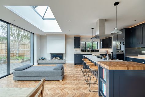 Extension Veranda, Kitchen Diner Extension, Open Plan Kitchen Dining Living, Open Kitchen And Living Room, Open Plan Kitchen Diner, Industrial Style Kitchen, Open Plan Kitchen Dining, Open Plan Kitchen Living Room, Open Plan Living Room