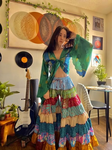 Bohemian Fashion Style, Moda Hippie, Mode Hippie, Earthy Outfits, Estilo Hippie, Hippie Style Clothing, Swaggy Outfits, Mode Inspo, Hippie Outfits