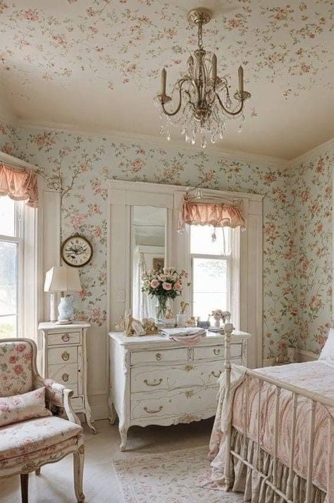 Room Decor Styles, Cottage Room, Floral Bedroom, Dekorasi Kamar Tidur, Casa Vintage, White Dresser, Designer Top, Country Bedroom, Room Makeover Bedroom