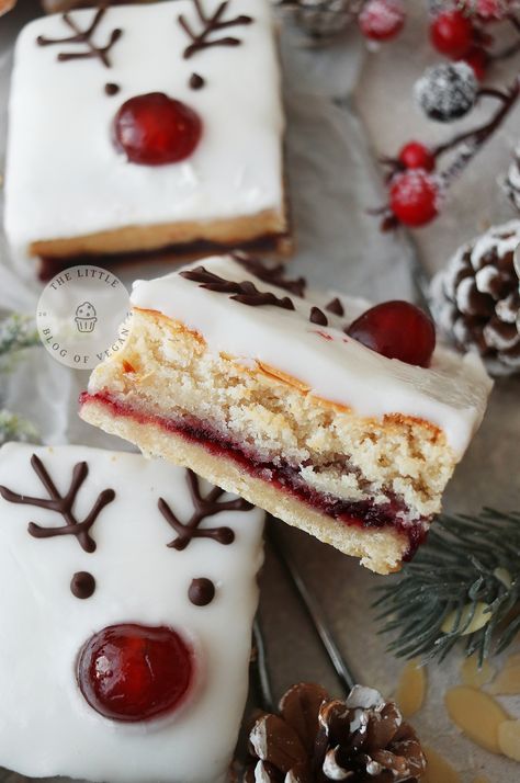 Christmas’s Dessert, Vegan Cherry Bakewell, Holiday Vegan Desserts, Vegan Christmas Baking Recipes, Christmas Baking Vegan, Healthy Christmas Recipes Desserts, Vegan Christmas Snacks, Christmas Baking Healthy, Christmas Vegan Desserts