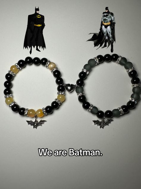 Batman Bracelet Bead, Batman Matching Bracelets, Bracelets To Make For Your Boyfriend, Bracelet Ideas Matching, Matching Bracelet Ideas, Batman Bracelet, Matching Stuff, Batman Gifts, Diy Kandi Bracelets